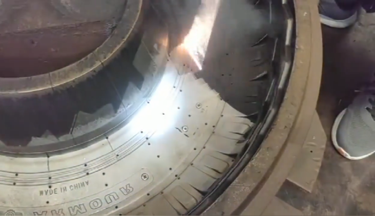Industrial Applications: Using Laser to Remove Rust and Paint from Metal in Factories